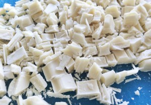 Valkosuklaamuffinssit valmistus (2)