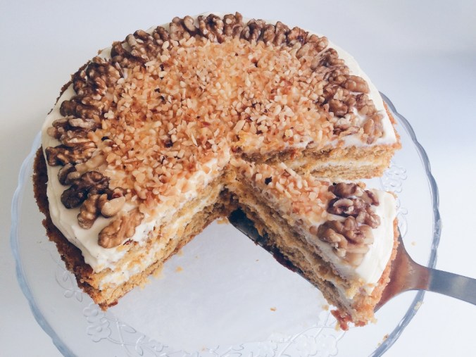 Maailman paras ja helpoin porkkanakakku