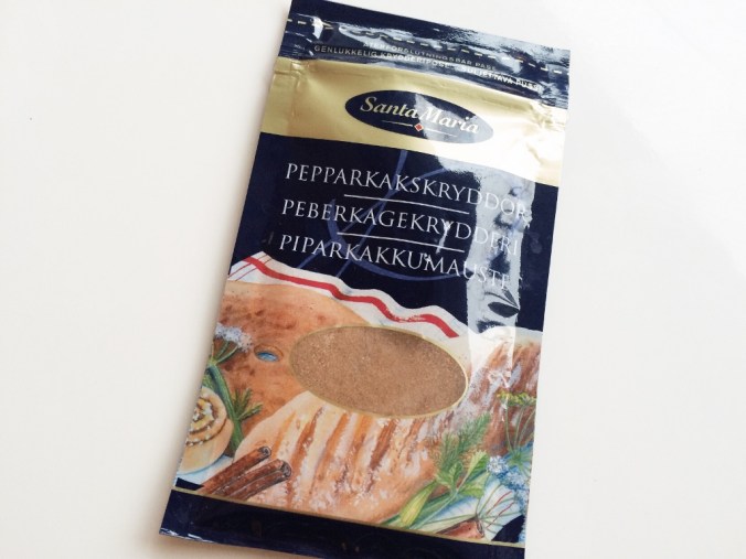 Jouluinen suklaakakku (13)