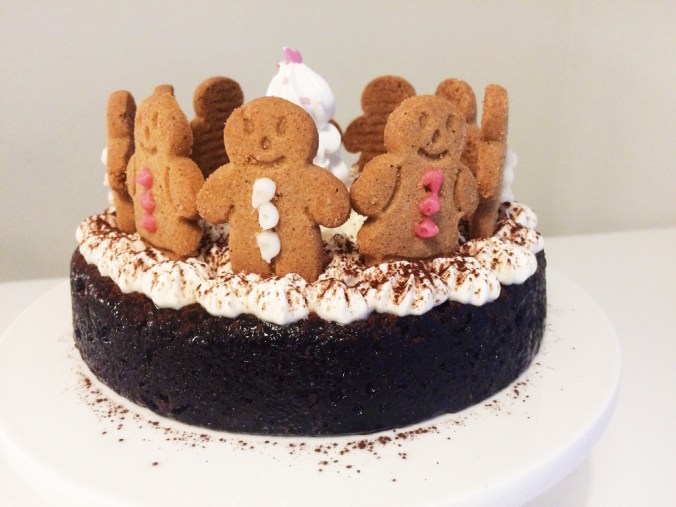 Jouluinen suklaakakku (16)