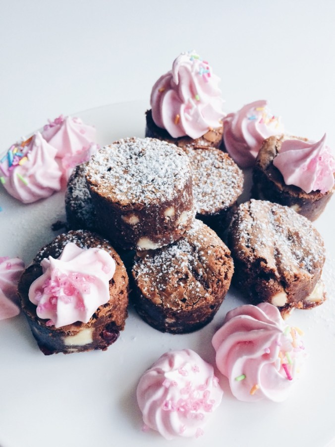 Mahtavan mehevä tuplasuklaa brownie (12)