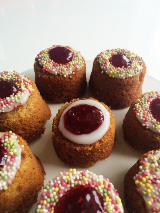 Helppo Runebergintorttu (16)