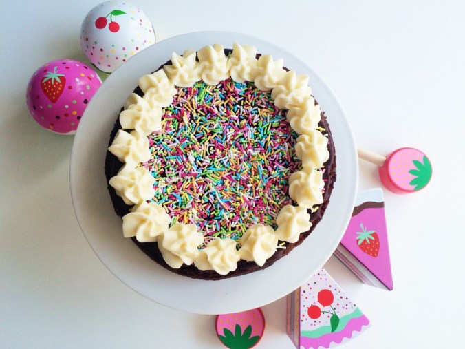 Suloisen syötävä mokkapalakakku (8)