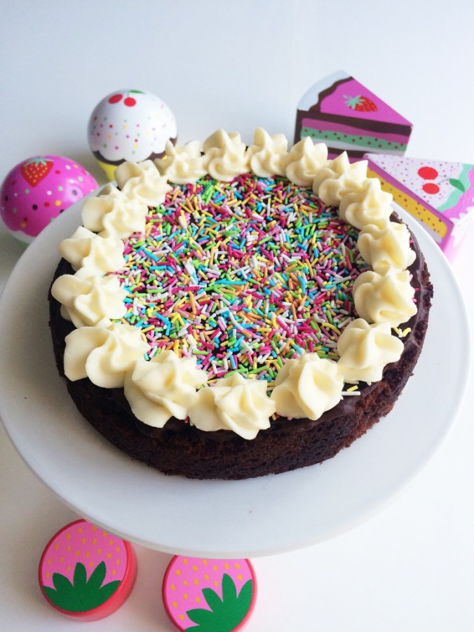 Suloisen syötävä mokkapalakakku (9)