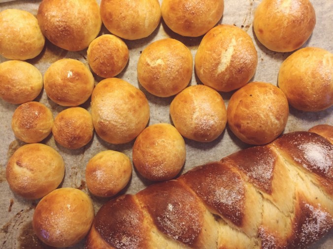 Ystävälliset minilaskiaispullat (24)