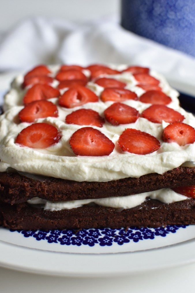 Super helppo kesäkakku (15)